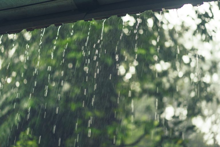 imagem ilustrando o artigo Como funciona o sistema de captação de água da chuva? Entenda aqui!